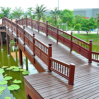 PVC木塑生產(chǎn)設(shè)備